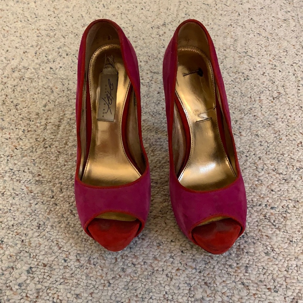 Hot pink David Dixon stilettos. Size 8